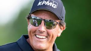 Open is underway on friday, and while the pairings remain the same as round 1, we'll be witnessing a vastly different setup. Us Open 2021 Phil Mickelson Handed Special Invite To Compete At Torrey Pines Golf News Sky Sports