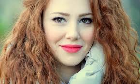 Elçin Sangu Kimdir, Hayatı ve Resimleri