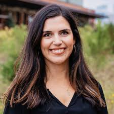 Glenda Camacho's Instagram, Twitter & Facebook