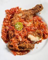 Kalau Few Days Ago Hakak Share Resepi Sambal Penyet So Harini Hakak Share Resepi Sambal Geprek Pulak Bezanya Sambal Geprek Tak Guna Gula Food Soup Chili