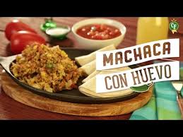 Huevo con machaca is a quick, hearty meal that can be served at breakfast or brunch, and rolled into a burrito or taco with your favorite flour tortillas. Como Preparar Machaca Con Huevo Cocina Fresca Youtube
