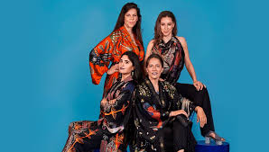 Sie ist einerseits die junge, weltgewandte frau, die man in berlin erwartet und hat doch irgendwie eine geheimnisvolle, alte seele. Anahita Sadighi Archives Theartgorgeous