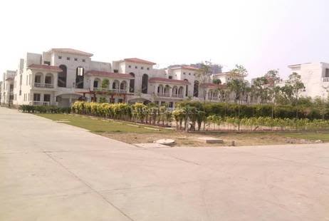आम्रपाली लीज़र वैली Villas/Flats Price: 18+ Villas/Flats for Sale in  आम्रपाली लीज़र वैली नॉएडा