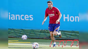 Klub asal prancis ini disebut siap menggaji pemain argentina itu 25 juta pound setahun setelah pajak. Berita Barcelona Lionel Messi Masih Berlatih Terpisah Bola Tempo Co