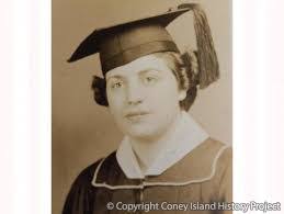 Esther Delgado's Instagram, Twitter & Facebook