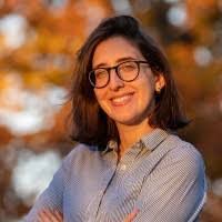 Kelly Moffitt's Instagram, Twitter & Facebook