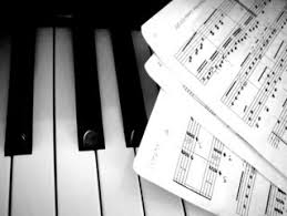 Today, i just hung around the house and attempted to teach myself a song and played around with black and white. Free Black And White Musical Instrument Images Pictures And Royalty Free Stock Photos Freeimages Com
