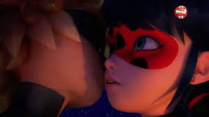 Chat Noir Kisses Ladybug S Cheek Miraculous Ladybug Ladybug Miraculous