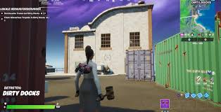 In order to find wolverine's trophy at dirty docks, you'll obviously need to be in dirty docks. Fortnite Findet Wolverines Trophae In Dirty Docks Fur Coole Belohnung