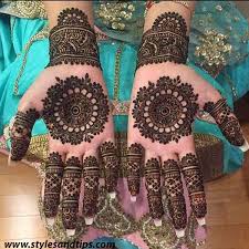 This application contain more than 240 plus offline design in which user can see the images. Simple Tikka Simple Gol Tikki Mehndi Design Novocom Top