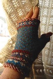 Find lots of free knitting and crochet patterns for your favorite yarn and your favorite yarn manufacturers. Latvian Braid Fair Isle Mitts Knitted Mittens Pattern Mittens Pattern Knitting Gloves Pattern