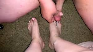 Her feet are too cute I had to cum on them | amateurest.com