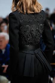 Vera Wang Spring 2015 Ready To Wear Fashion Show Fashion Couture Fashion Style