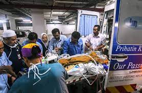 Semalam rakyat malaysia dikejutkan dengan berita kesedihan seorang anggota bomba, muhammad adib mohd kassim yang telah bertarung nyawa selama tiga minggu di hospital. 10 Kronologi Kematian Muhammad Adib Selepas 22 Hari Bertarung Nyawa Selongkar10