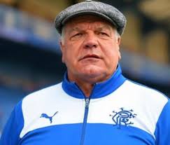 If you saw this man in the supermarket,would you know it's the great Ray  Davies?