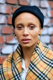 Tagwalk: The Fashion Search Engine