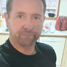 Mark Schroeter's Instagram, Twitter & Facebook