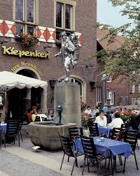 Public Sculptures — JEFF KOONS