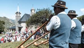 .martin de belleville va prezinta temperatura curenta, umiditate, presiune atmosferica, viteza vantului, directia vantului, conditiile atmosferice pentru saint martin de belleville sau o localitate din imediata apropiere saint martin de belleville (temperatura maxima a zile) (temperatura minima a zile). Sanctuary Of Notre Dame De La Vie Coeur De Tarentaise