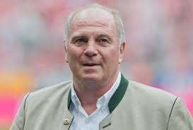 Hoeneß representit the naition in ane warld cup an twa european championships, winnin ane toornament in each competeetion. Uli Hoeness Hall Of Fame Des Deutschen Sports