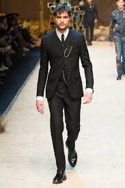 Scopri tutti i l'alta moda di dolce&gabbana sfilerà a firenze e non a caso profumerà di rinascita. 300 Dolce Gabbana Ideas Dolce And Gabbana Dolce Fashion