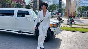 Nathan Lee đi xe tiền tỉ tới sự kiện sau màn cà khịa Cao Thái Sơn miệt mài  #bimatvbiz #chumchum #pops #popsww #nathanlee #caothaison