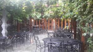 Press alt + / to open this menu. Cocosu Rosu Picture Of Restaurant Cocosu Rosu Bucharest Tripadvisor