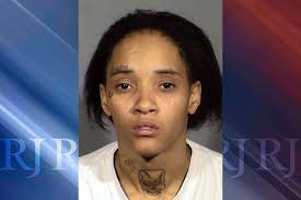 Woman surrenders to Las Vegas police after man's fatal shooting