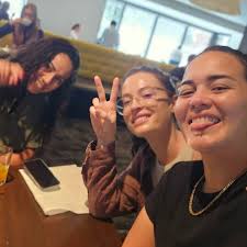 findingxfletcher earlier today with fans 📸 @rika.peachy #fyp #foryoupage  #fletcher