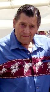 Clint Walker aged with grace & dignity...his mind was sharp indeed right to  the very end.