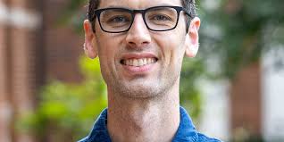 Nicholas Kinney • Sweet Briar College