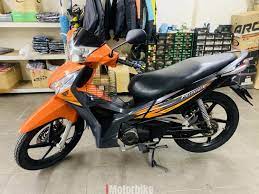 As of 21 jun 2021, honda motorcycle prices start at rm 22,999 for the most inexpensive model cb250r and goes up to rm 208,800 for the most expensive motorcycle model honda gl1800 gold wing. Honda Wave Future 125 2disc Rm2 800 Orange Honda Used Honda Motorcycles Honda Ampang Imotorbike My