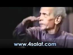 تشييع جنازة الشاعر أحمد فؤاد نجم من مسجد الحسين بالقاهرة