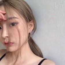 Ella Torres (@prettybutnasty)