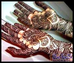 Everything About Henna Difference Between Arabic Mehndi And Indian Mehndi Mehndi Designs For Hands Black Mehndi Designs Indian Henna Designs