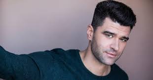 PHX Stages: Talking to Arizona native BEN CRAWFORD about playing the  Phantom