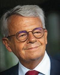 J'apprends avec beaucoup de tristesse la disparition de Patrick Gendraud,  président du conseil départemental de l'Yonne. Beaucoup de souvenirs me  reviennent, de nos années communes au département. Des désaccords, nous en  avions,