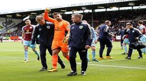 Aston villa eye stoke goalkeeper jack butland with no 1 tom heaton set for lengthy period out after suffering a knee injury against burnley. Premier League Burnley Goalkeeper Tom Heaton Out For Months Due To Injury Says Manager Sean Dyche Sports News Firstpost