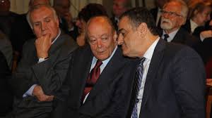 Αυτή την περίοδο διαπραγματεύονται, αν ο γάμος τελικά θα είναι πολιτικός ή θρησκευτικός. Pe8ane O Prwhn Ypoyrgos Ths Nd Nikos Gkelesta8hs Newmoney