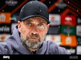 Entrenador en jefe de jurgen klopp fotografías e imágenes de alta  resolución