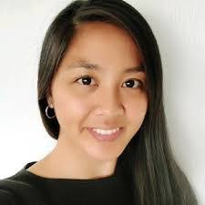 Stephanie Sum's Instagram, Twitter & Facebook