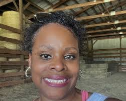 Melissa Mcelwee's Instagram, Twitter & Facebook