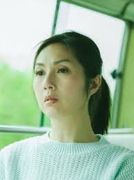 She Remembers, He Forgets