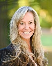 Deanna Mccormick's Instagram, Twitter & Facebook