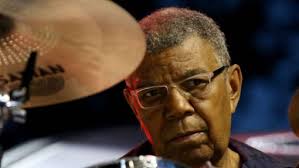 Jack DeJohnette ist tot: Legendärer Jazz-Drummer im Alter von 83 Jahren  gestorben
