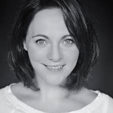 Sarah Annis (@SarAnnis1)