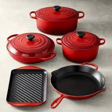 Le creuset is a renowned french manufacturer of cookware. Le Creuset Signature Enameled Cast Iron 8 Piece Cookware Set Cookware Set Enameled Cast Iron Cookware Cast Iron