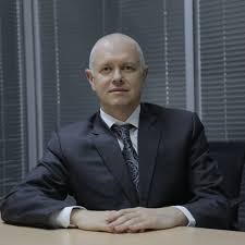 В 1976 году владимир ященко установил мировой рекорд для юниоров — 222 см, побив рекорд валерия брумеля. Akrhymhin5h72m