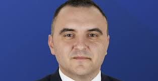 Primarul de Cenei prins că face campanie ilegală de pe conturi false -