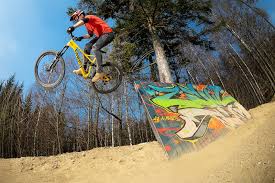 Osobní web, sociální sítě atd: Video 45 Seconds Of Early Season Bike Park Shredding With Michal Prokop Pinkbike
